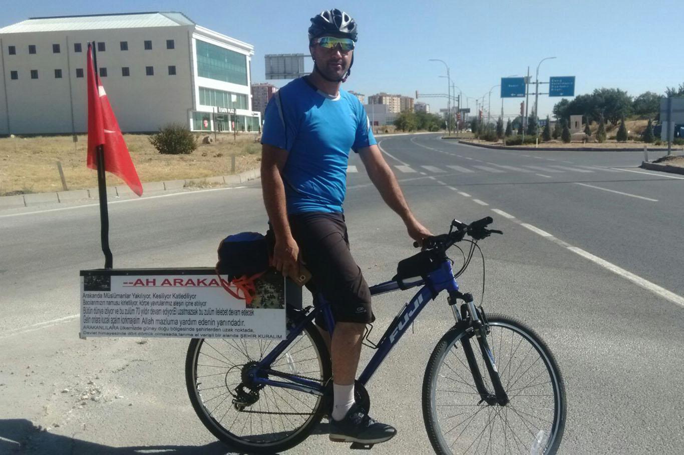 Arakanlı Müslümanlar için bisikleti ile Muş’tan Ankara’ya gidiyor
